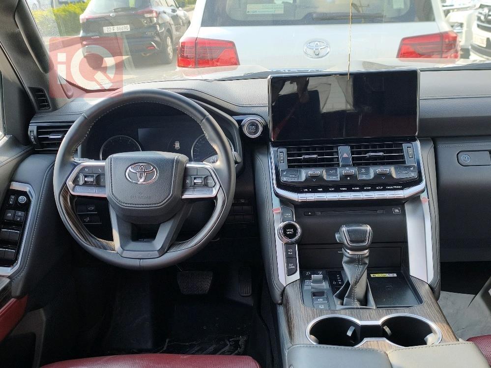 تويوتا لاندكروزر